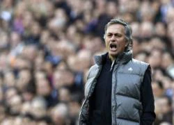 Thắng đậm, Mourinho vẫn kêu ca trọng tài