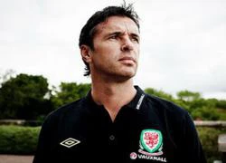 Thế giới tưởng niệm Gary Speed