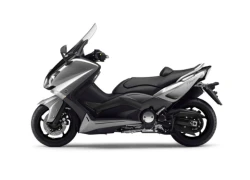 Yamaha T-max 500- Xe tay ga cho những người ưa du lịch