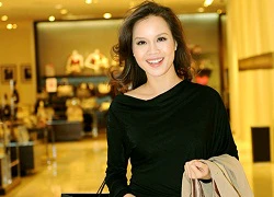 Á hậu Ngọc Oanh rạng ngời đi shopping