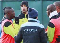 Balotelli cầu thủ dị nhất năm của Man City