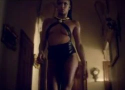 Cassie quá sexy và táo bạo ngày trở lại