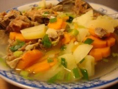 [Chế biến]-Canh xương khoai tây