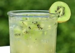 [Chế biến]-Nước mướp đắng, kiwi