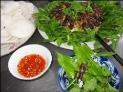 Dế &#8211; món ăn đồng quê ngày nước lũ