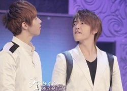 Donghae và Henry (SuJu M) tranh nhau Amber của f(x)