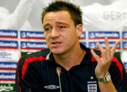 John Terry bù khú tiệc tùng ngày sinh nhật