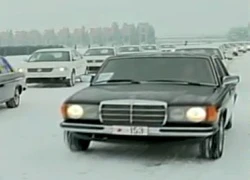 Mercedes thế hệ mới trong tang lễ Chủ tịch Kim Jong-il