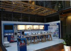 Nokia mất hơn nửa thị phần ngay trên quê hương