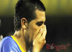 Riquelme nhập viện khẩn cấp