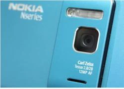 Rò rỉ hình ảnh Nokia 803 kế nhiệm N8