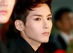 Ryeowook (SuJu) bất ngờ bị... ăn tát