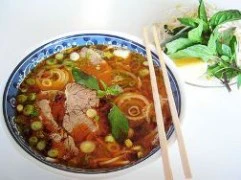 Tản mạn bún bò Huế