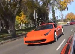 Video siêu xe Ferrari 458 Italia màu cam 'óng ả'