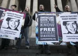 Vụ WikiLeaks: Binh nhì Manning ra tòa