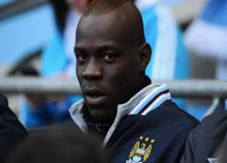 Xé rào đi đêm, Balotelli sẽ phải "chầu rìa"