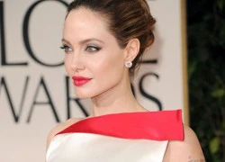 Angelina Jolie quyến rũ như nữ thần