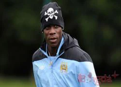 Balotelli sắp bị kiện vì.. "đốt nhà"