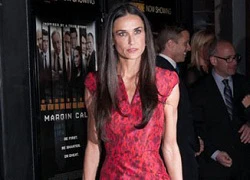 Demi Moore phải cấp cứu vì nghi hít Nitơ Oxit quá liều