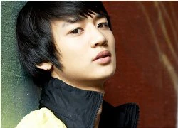 "Nghía" hình ảnh đầu tiên của Minho (SHINee) trong phim mới