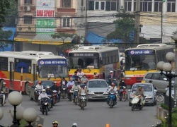 Phí lưu hành xe - phản biện từ độc giả