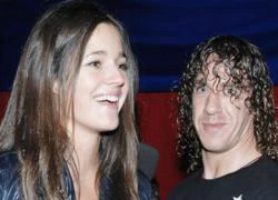 Puyol "bắt chết" người đẹp