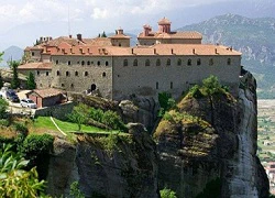 Sự lôi cuốn kì diệu của tu viện Meteora