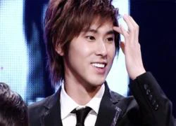 Yunho (DBSK) "kết đôi" với người đẹp