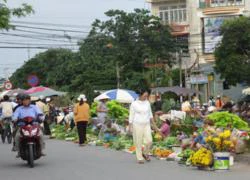 Buôn bán lấn đường