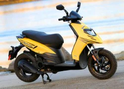 Cận cảnh đối thủ của Honda PCX 125 từ Piaggio