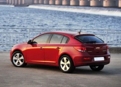 Chevrolet Cruze Station Wagon: Rộng rãi và thực dụng hơn