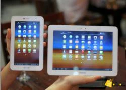 Hai Galaxy Tab trắng bán tại Việt Nam