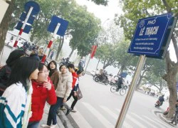 Học lịch sử qua biển tên đường