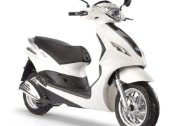 Piaggio Fly 2012 nhận đủ khen chê trước "giờ G"