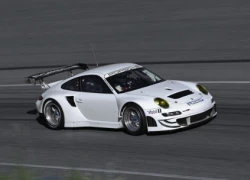 Porsche 911 GT3 RSR 2012 lăn bánh trên đường đua