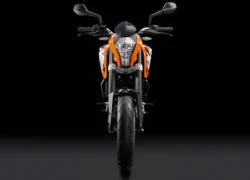 2012 KTM Duke 200 chỉ cần 1 lít xăng cho 30 km