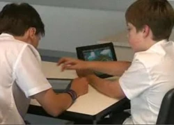 Australia: Học sinh sử dụng Ipad thay sách giáo khoa