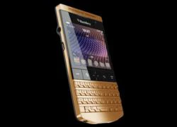 BlackBerry P'9981 mạ vàng giá 7.500 USD