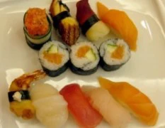 Cuối tuần cùng teen đi ăn món Sushi