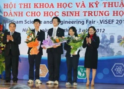 Đề tài "Xử lý nước mặn thành nước ngọt" đoạt giải nhất ViSEF 2012