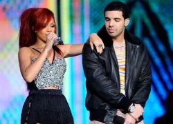 Drake tha thiết muốn "hậu thuẫn" cho Rihanna