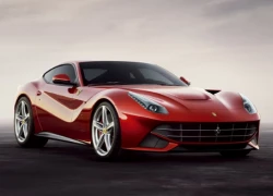 Ferrari F12 Berlinetta và Lamborghini Aventador: Ngang tài ngang sức