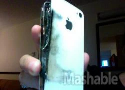 iPhone 4 lại bỗng nhiên bốc cháy và phát nổ