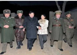 Kim Jong-un không thể ôm trọn quyền lực trong tay?