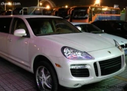 Lại thêm Porsche Cayenne siêu dài