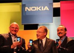 Nokia trang bị Lumia 900 cho các nhân viên AT&T