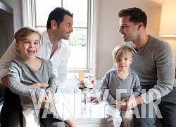 Ricky Martin khoe con và bồ đồng tính