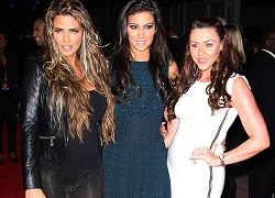 Siêu mẫu ngực bự Katie Price diện quần tất nhìn xuyên thấu