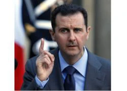 Tổng thống Syria thăm nhà thờ khi chiến sự đang leo thang