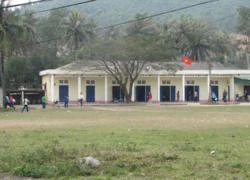 Trường học ở làng phong